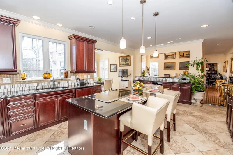720 Maidenstone Drive, Brick Township, New Jersey, United States. - Photo 19