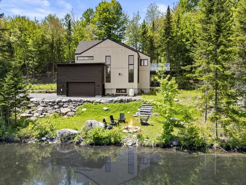 260 Impasse de l'Ours, Austin, Quebec, Canada. - Photo 13