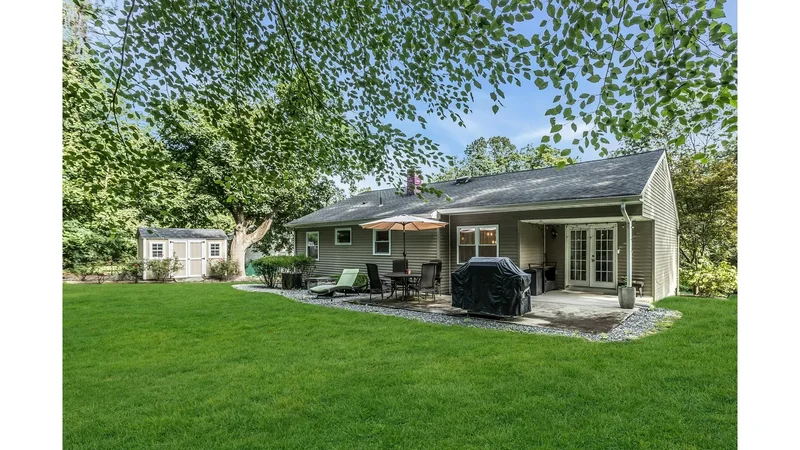 5 Meadowfield Lane, Glen Cove, New York, United States. - Photo 22