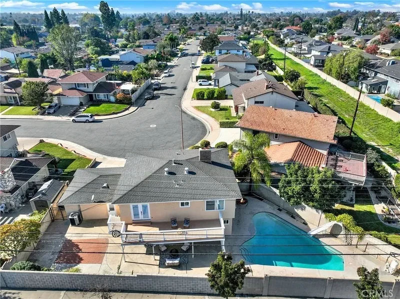 449 S Wellington, Orange, California, United States. - Photo 57