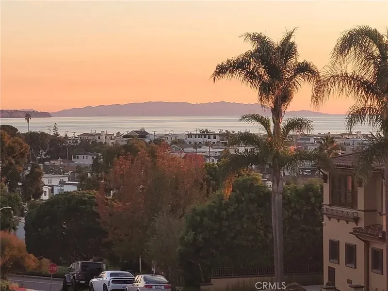 811 6th Street, Manhattan Beach, California, United States. - Photo 51