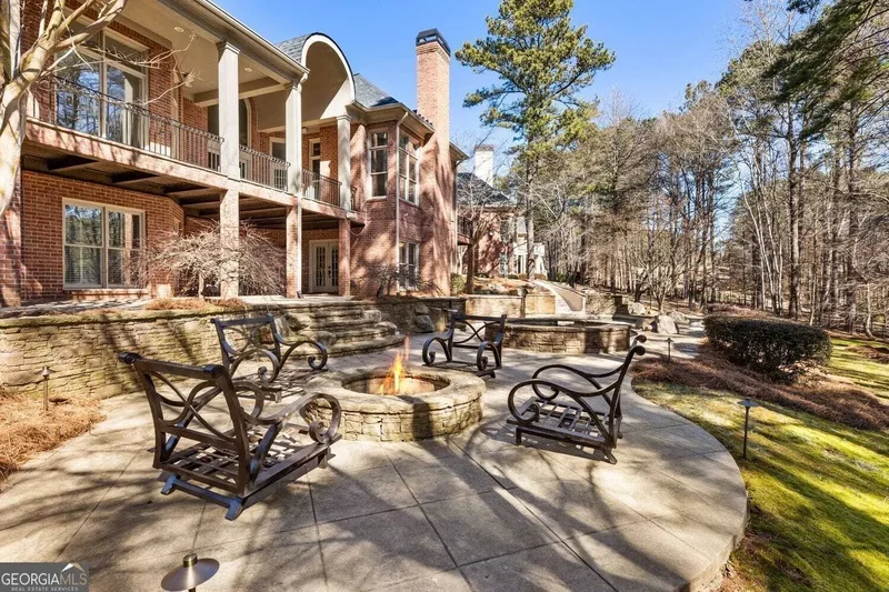 2250 Blackheath Trace, Alpharetta, Georgia, United States. - Photo 15