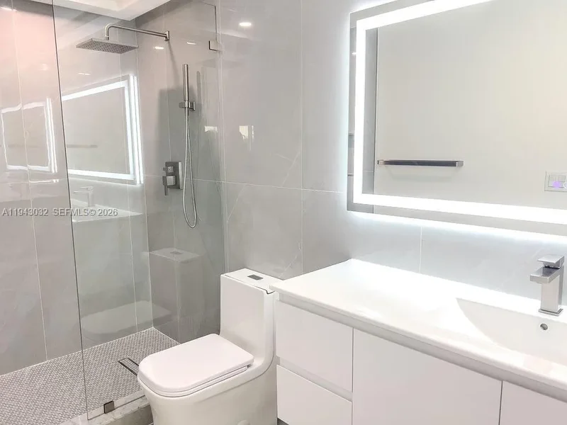 588 Palmetto Dr, Miami Springs, Florida, United States. - Photo 61