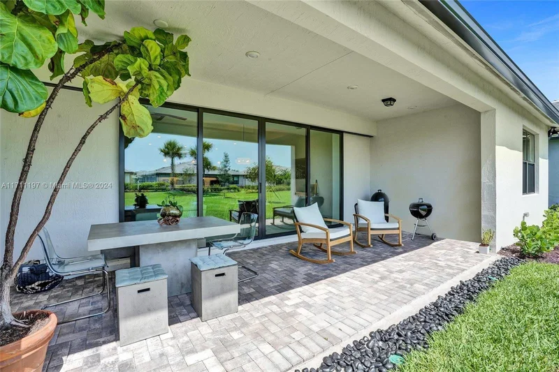 4536 N Silverwood Ln N, Fort Lauderdale, Florida, United States. - Photo 7