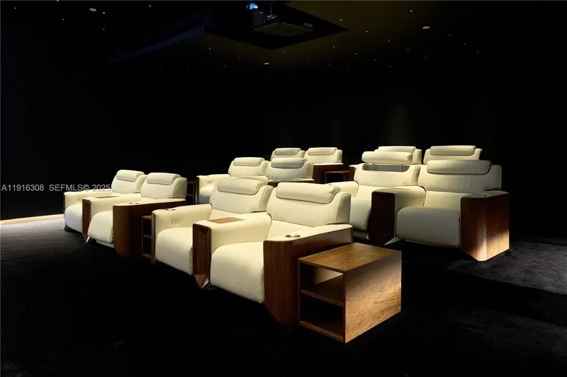 300 Biscayne Boulevard Wa, #1101E, Miami, FL, 33131, USA, Miami, Florida, United States. - Photo 41