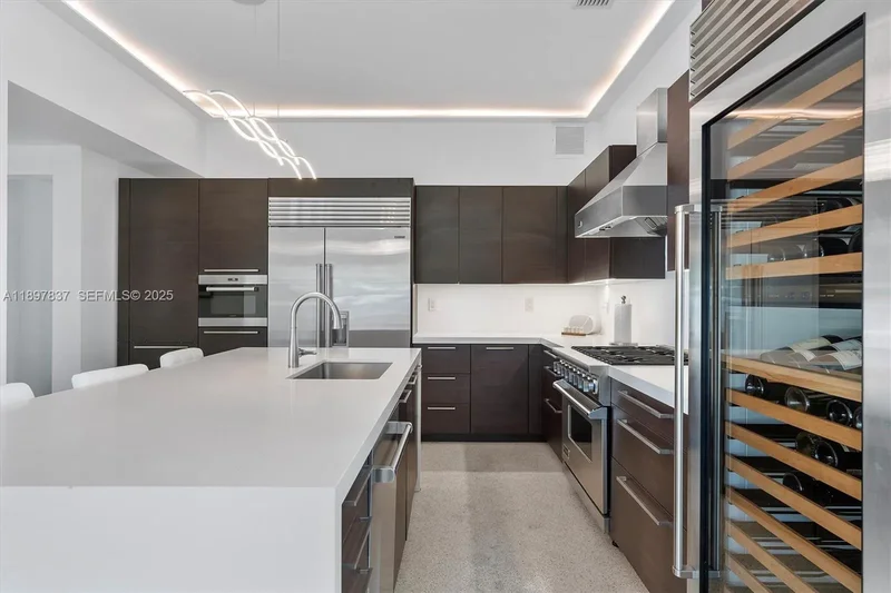 1321 Tangelo Isle, Fort Lauderdale, Florida, United States. - Photo 13