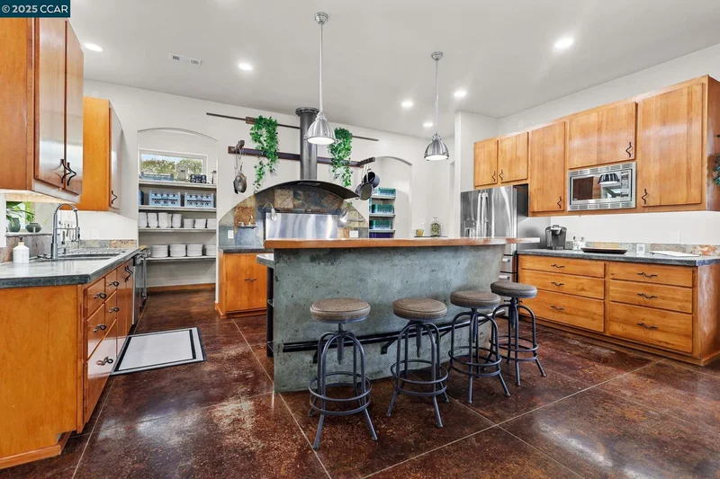 Cottonwood, California, United States. - Photo 44
