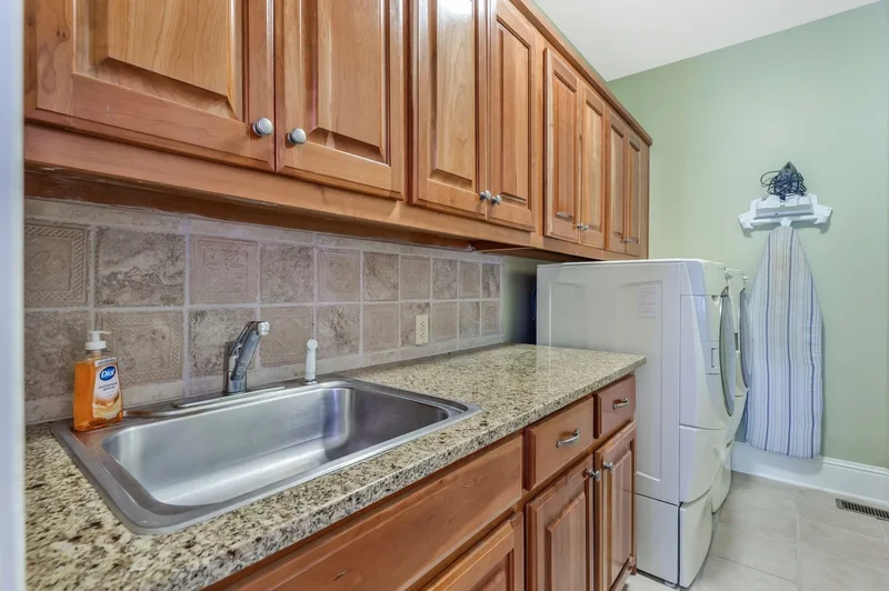 1036 Reed Hollow Rd , Readyville, TN 37149, Readyville, Tennessee, United States. - Photo 29