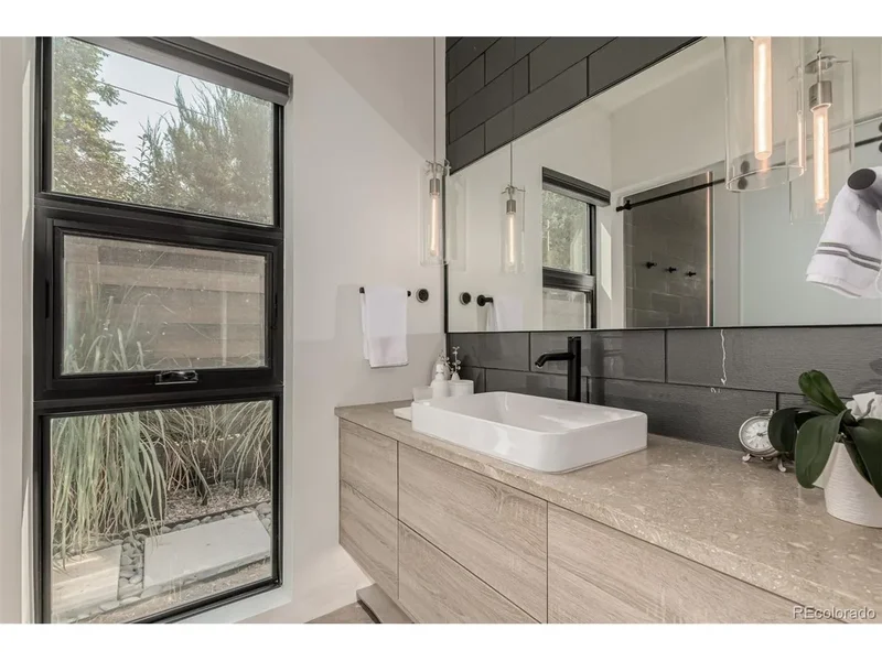 634 S Corona St, Denver, Colorado, United States. - Photo 40