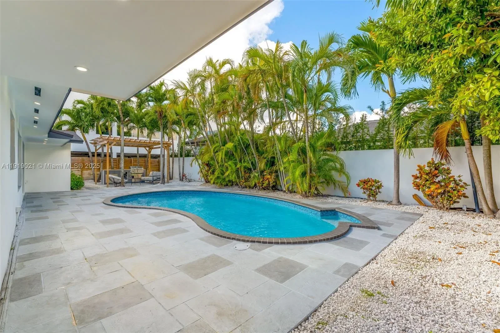 7120 SW 92nd Ave, Miami, Florida, United States. - Photo 3