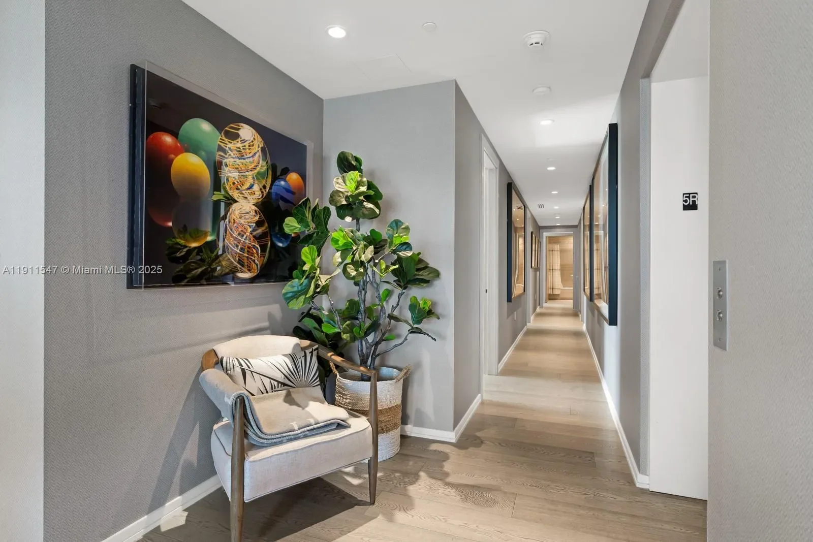 300 Collins Ave PH3, Miami Beach, Florida, United States. - Photo 33