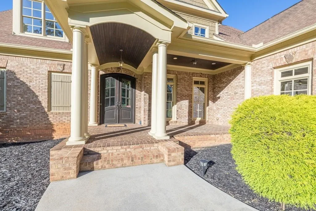 9145 Greenway Court, Gainesville, Georgia, United States. - Photo 2