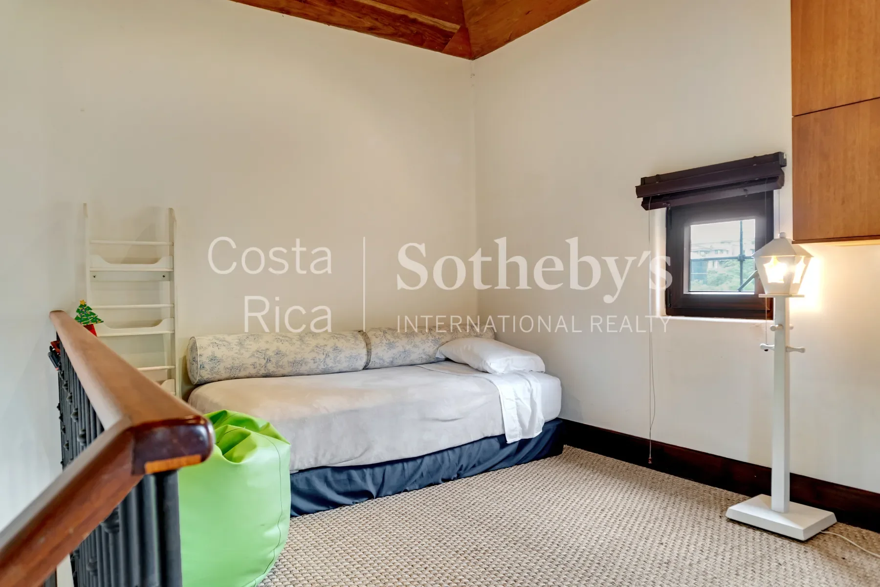 Gallery photo 8