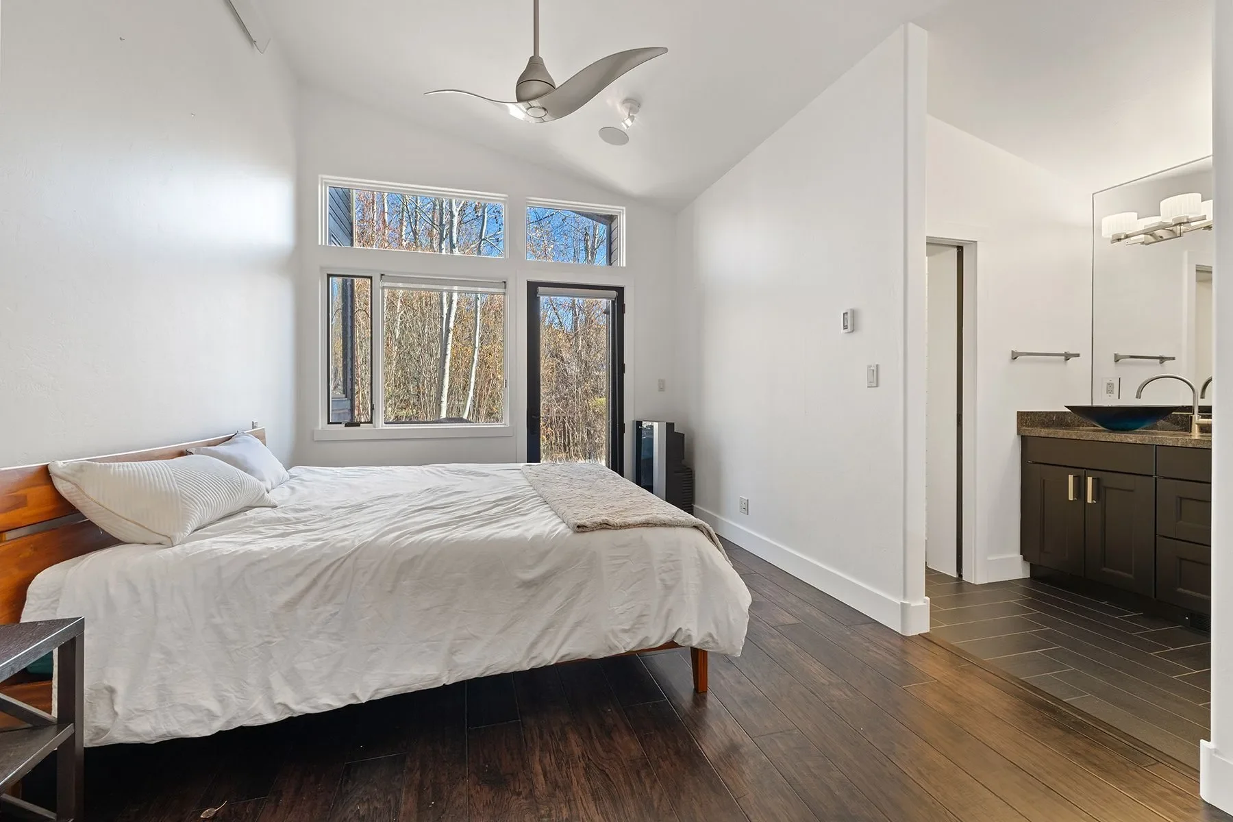 3230 W King Eider Road , Jackson, WY 83001, Jackson, Wyoming, United States. - Photo 5
