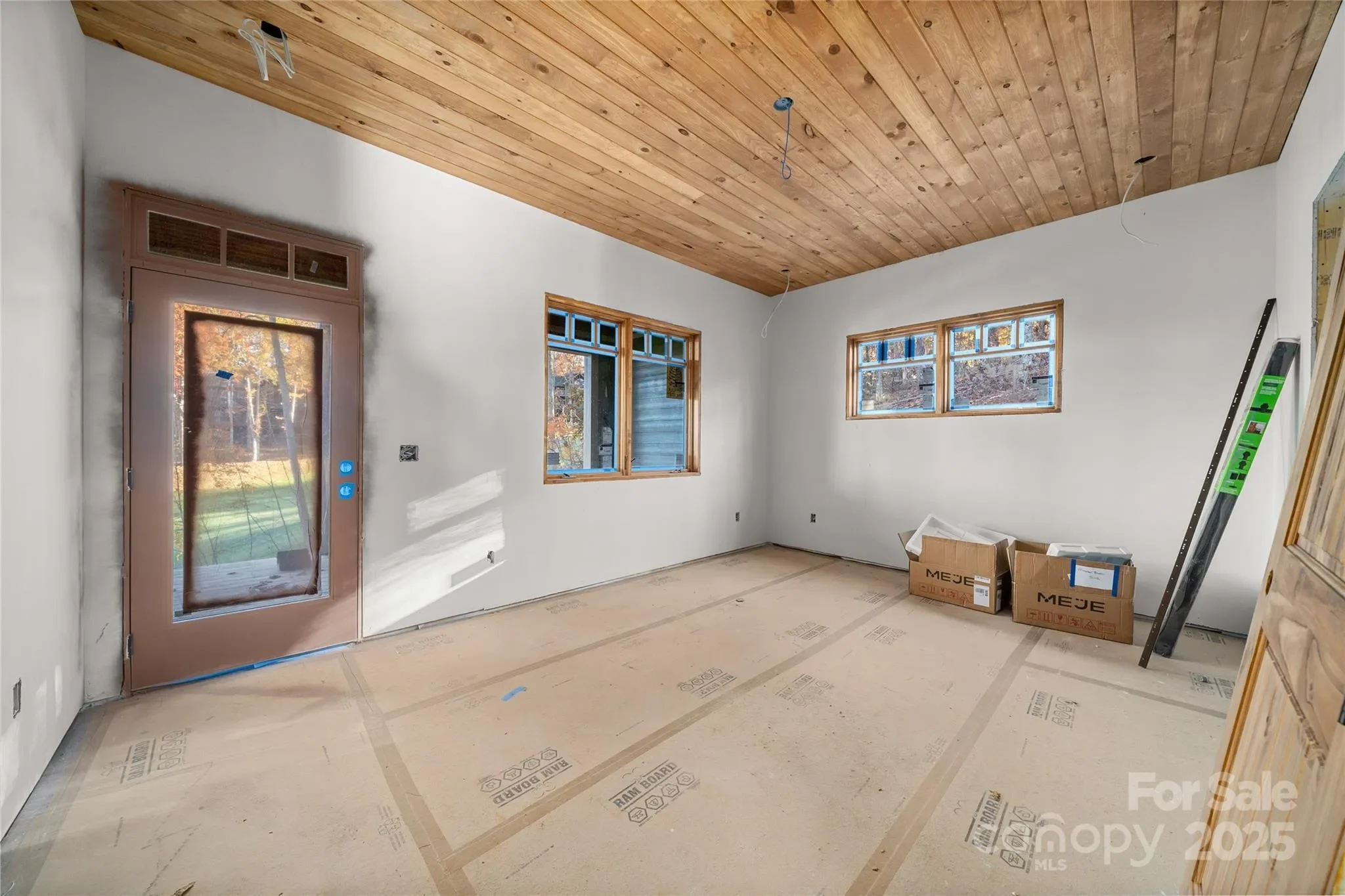 296 Austin Mountain Drive, Burnsville, NC 28714, 28714, North Carolina, United States. - Photo 1