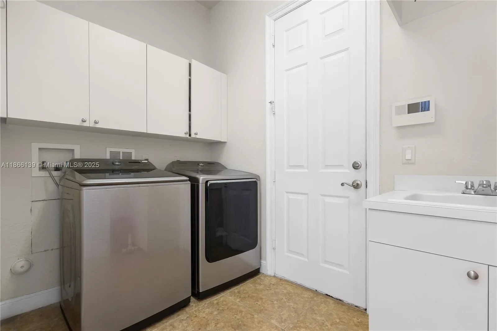 10325 Medicis Place, Wellington, Florida, United States. - Photo 21