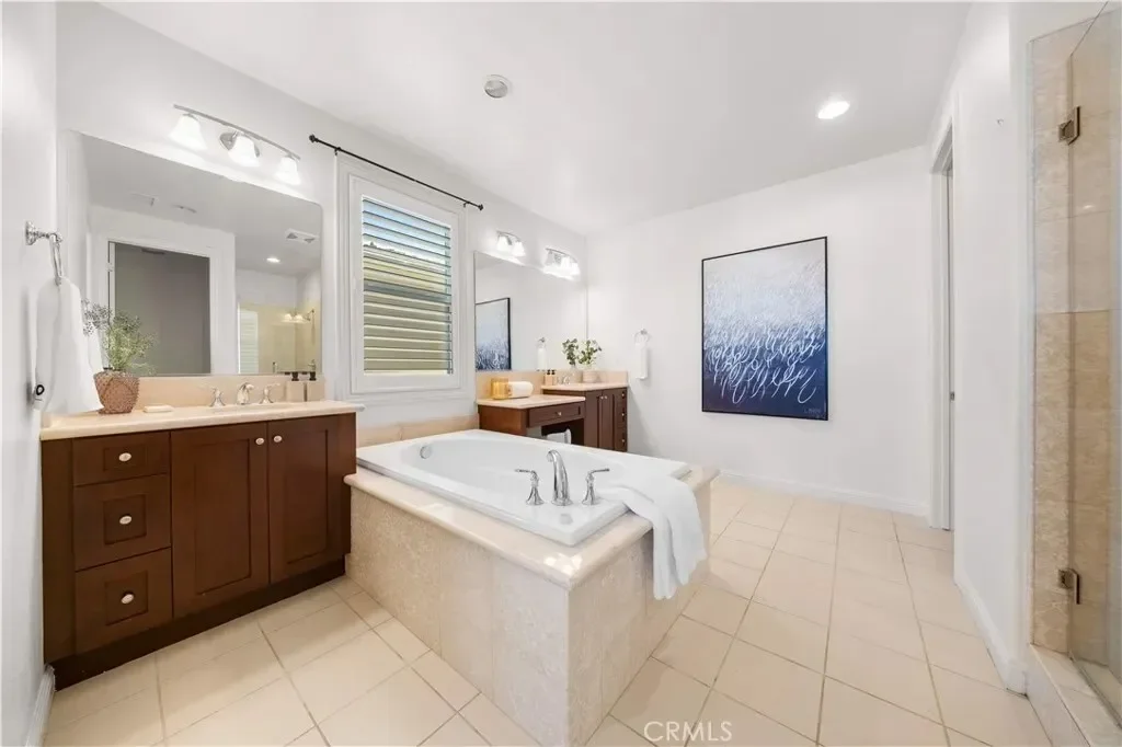 14 Snowberry, Lake Forest, California, United States. - Photo 43