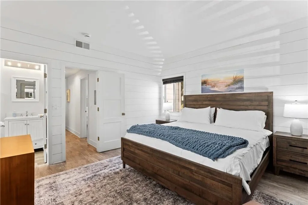 410 Clubhouse, Newport Beach, California, United States. - Photo 6