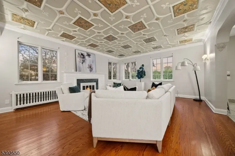 3 Serafin Pl, Glen Rock Boro, NJ 07452, Glen Rock, New Jersey, United States. - Photo 16