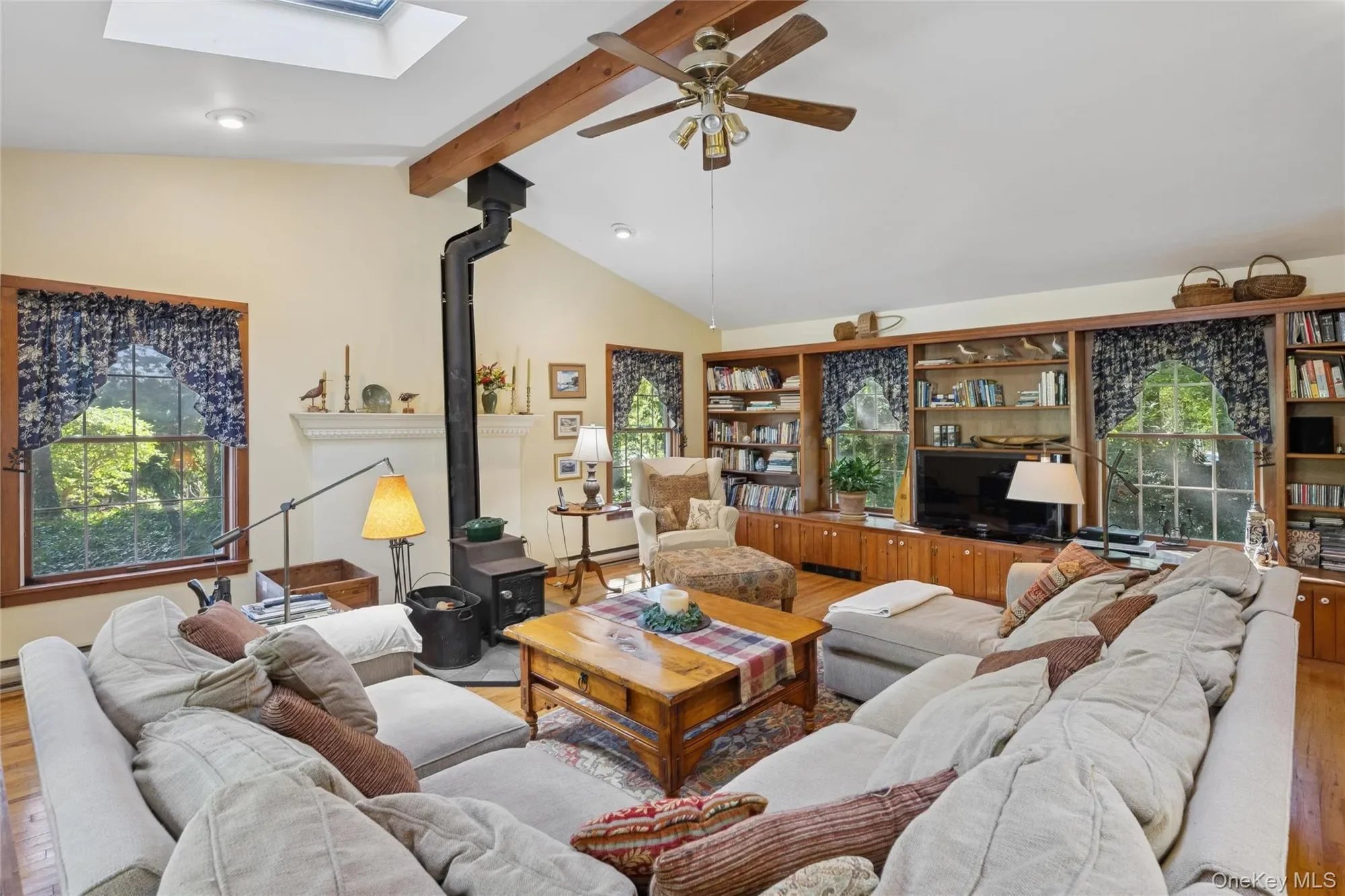 1420 Laurelwood Drive, Laurel, New York, United States. - Photo 16