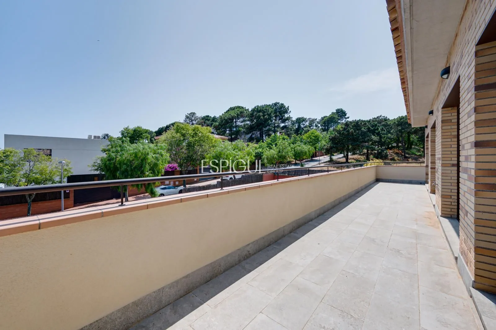 Exterior photo 10