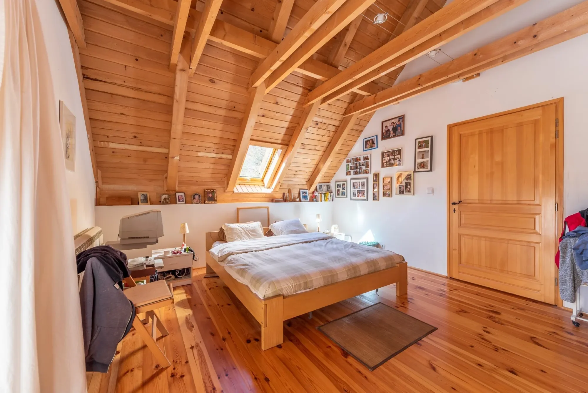 Gallery photo 6