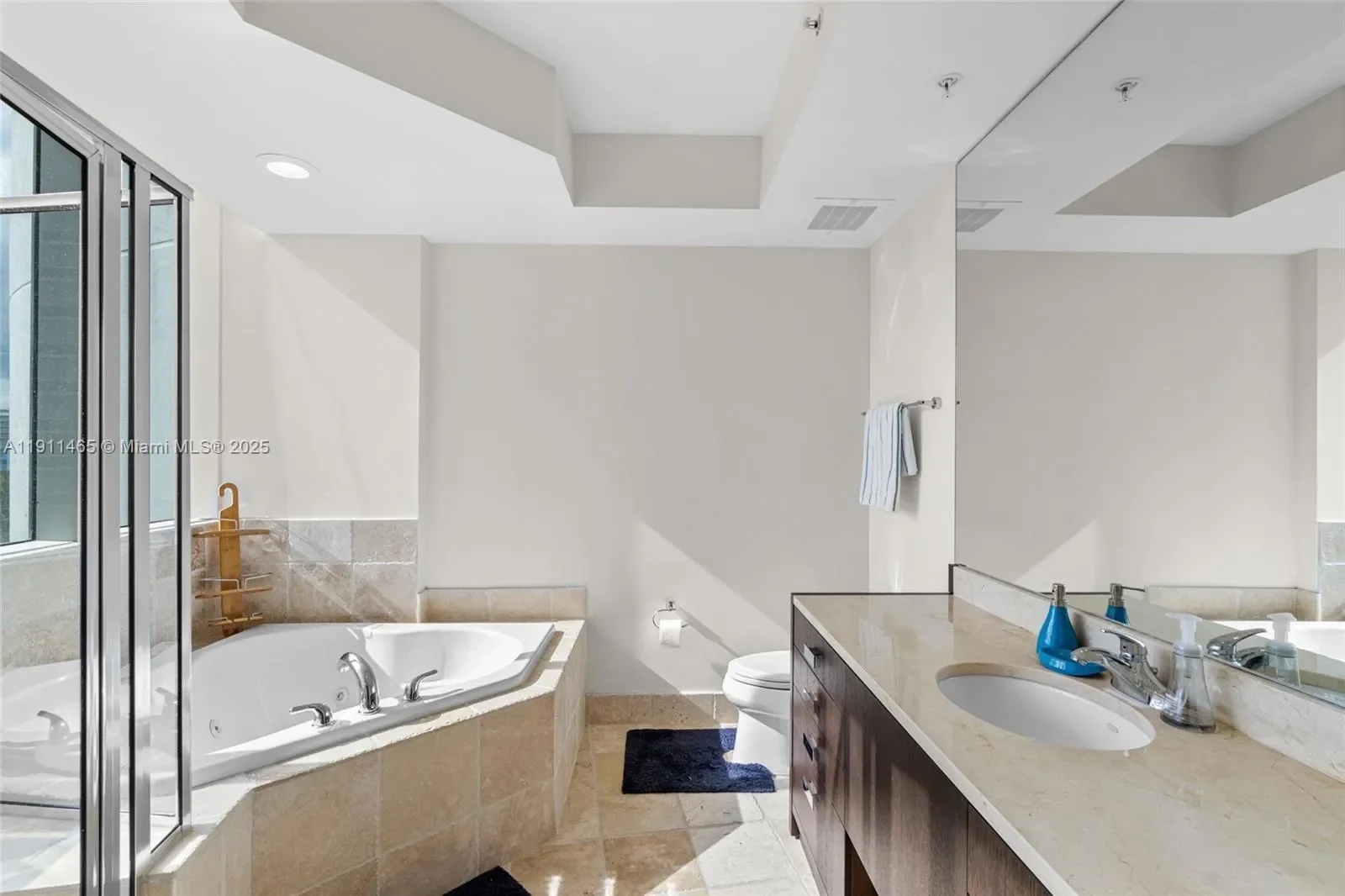 18201 Collins Ave 709, Golden Beach, Florida, United States. - Photo 26