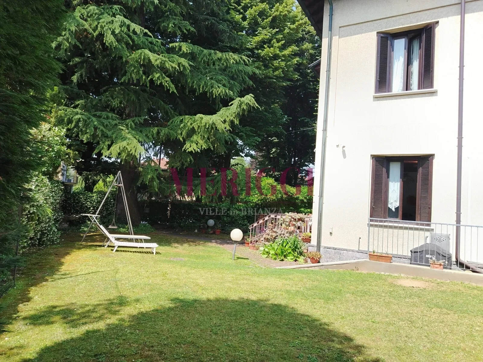 Viale dei Tigli, Cusano Milanino, Lombardy, Italy. - Photo 28