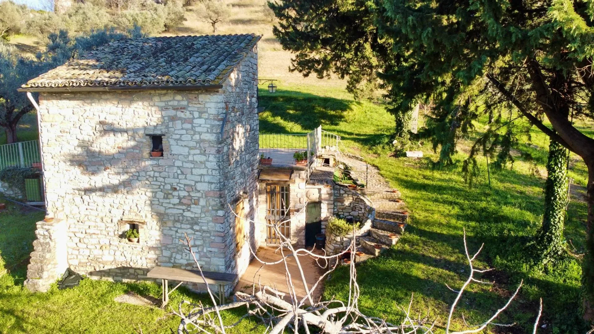 Via Villamena, San Damiano, Umbria, Italy. - Photo 2