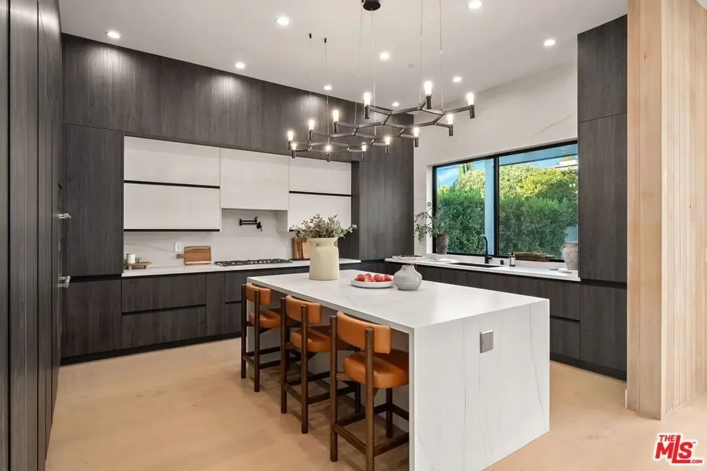 4532 Calhoun Avenue, Los Angeles, California, United States. - Photo 18