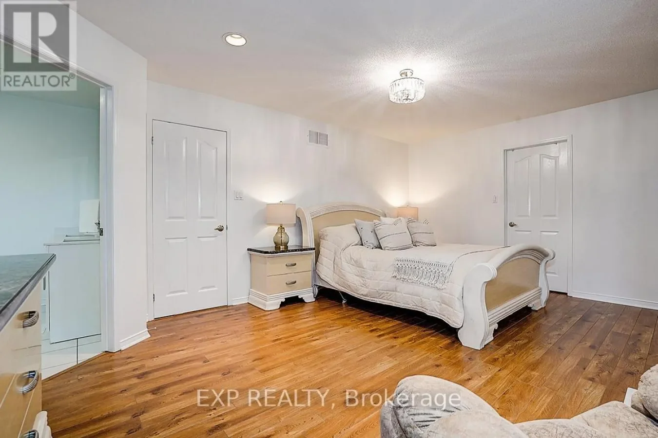 14 PRINCE DRIVE, Bradford West Gwillimbury, Ontario, Canada. - Photo 5