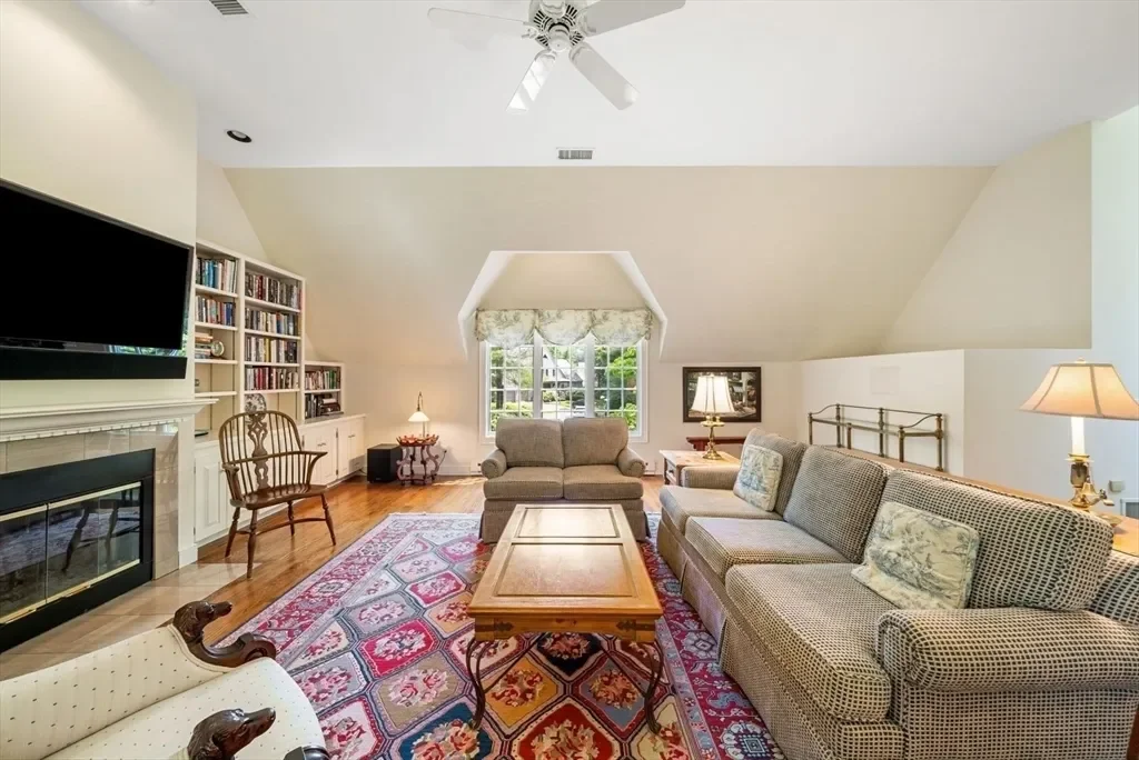 Gallery photo 12