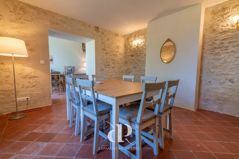 Renovated country house in walking distance to amenities
