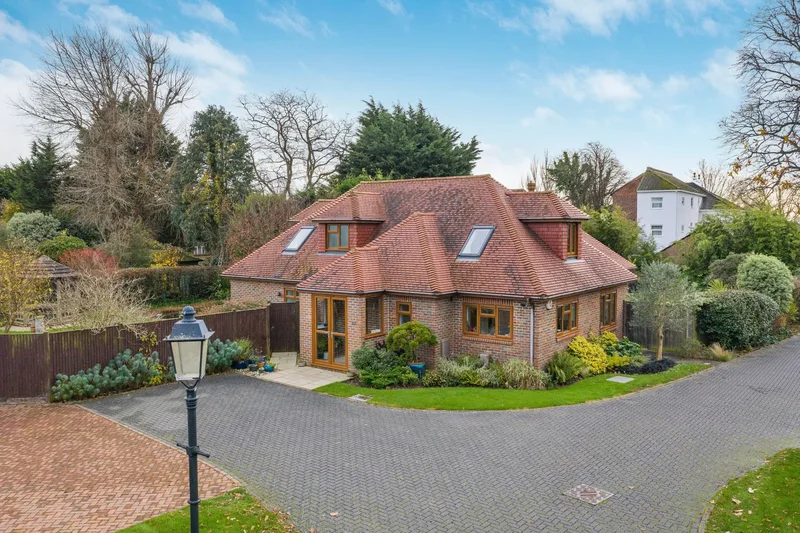 4 bedroom Detached House for sale in Emsworth