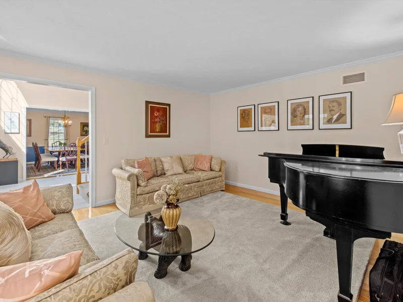 6 Wood St , Upton, MA 01568, Upton, Massachusetts, United States. - Photo 12