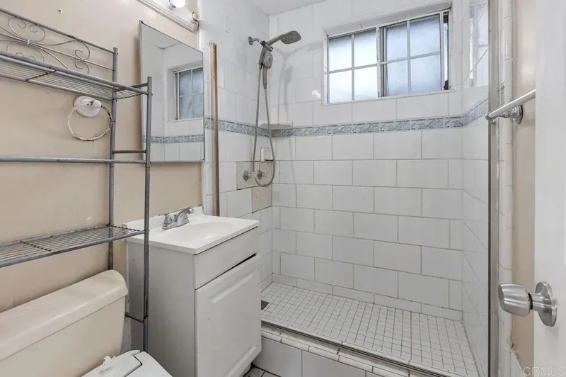641 Morrison Street, San Diego, California, United States. - Photo 32
