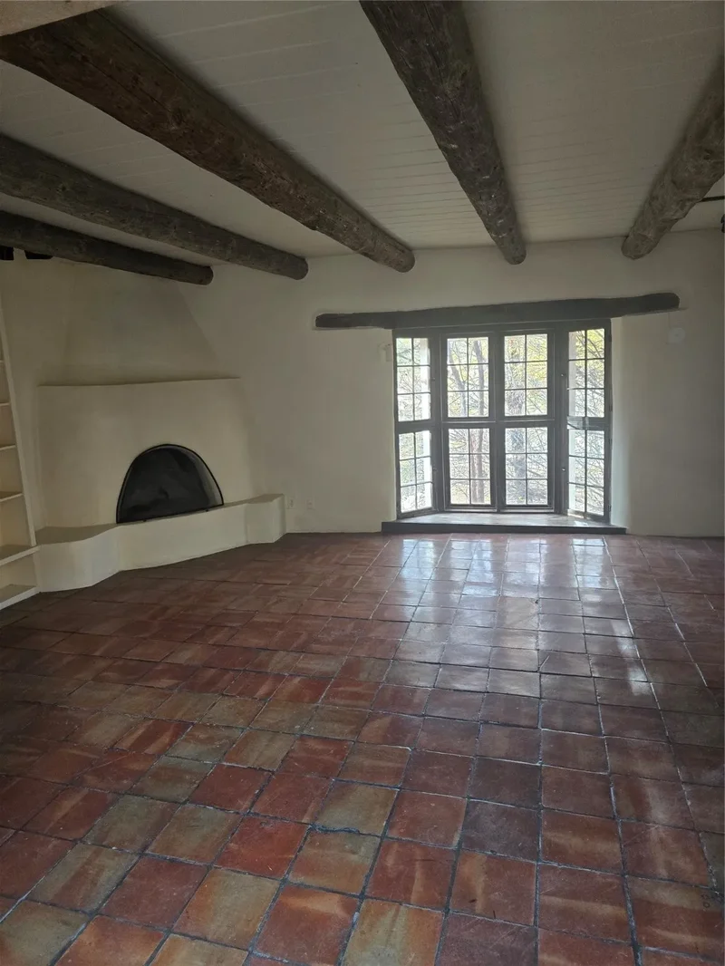 211 Canon Urraca, Santa Fe, NM 87501, Santa Fe, New Mexico, United States. - Photo 6
