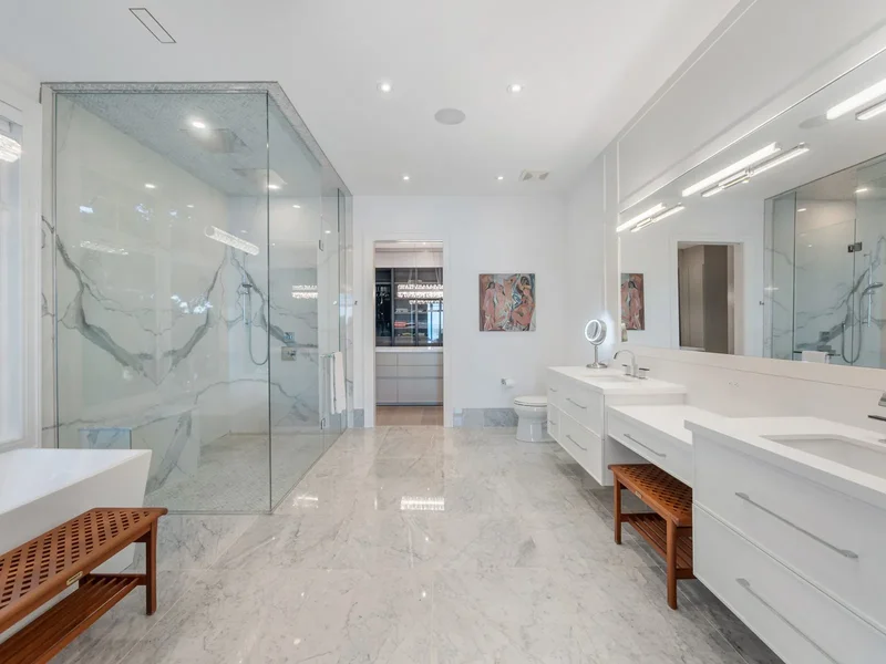 140 Secord Ln, Burlington, ON L7L 2H7, Canada, Burlington, Ontario, Canada. - Photo 2