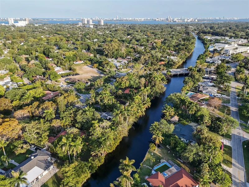 11410 GRIFFING BL, Miami, Florida, United States. - Photo 36