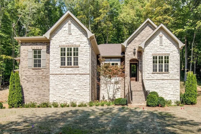 Single Family Residence in Gallatin
