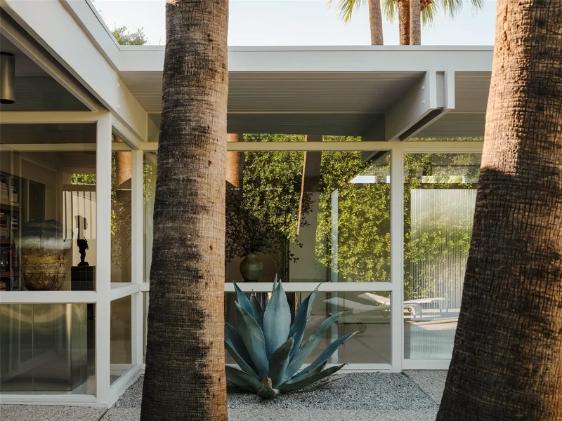 1272 E Verbena DR, Palm Springs, California, United States. - Photo 18
