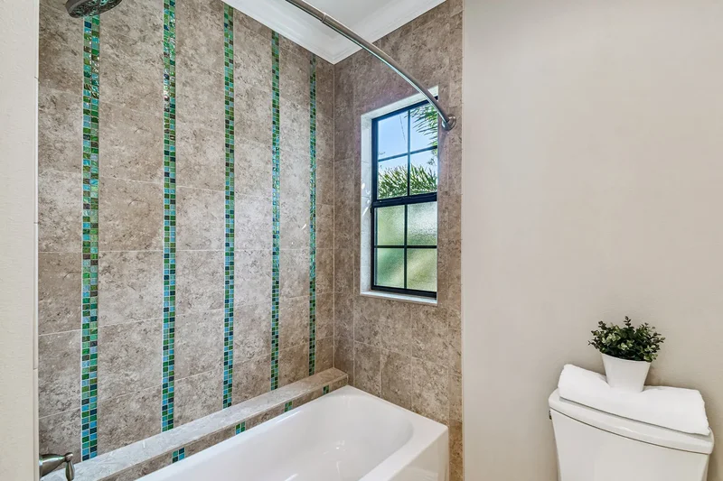 3901 S Lynwood Avenue, Tampa, FL 33611, Tampa, Florida, United States. - Photo 48