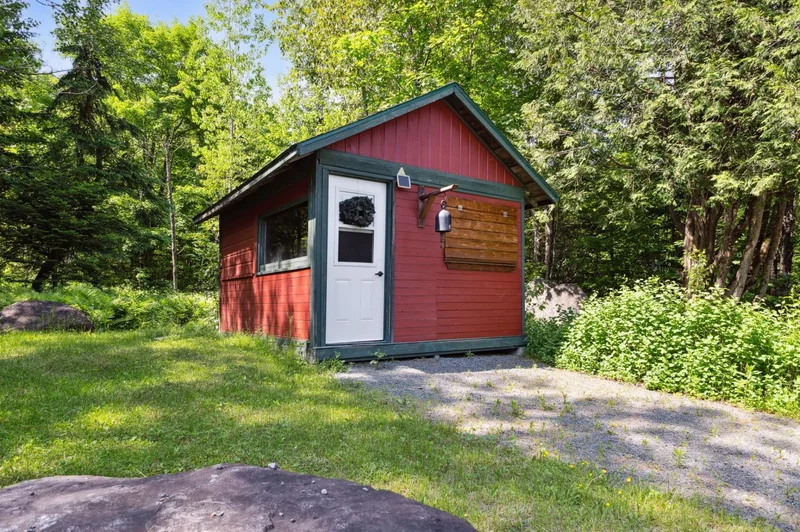 271 Ch. du Lac-aux-Ours, Lac-Supérieur, Quebec, Canada. - Photo 51