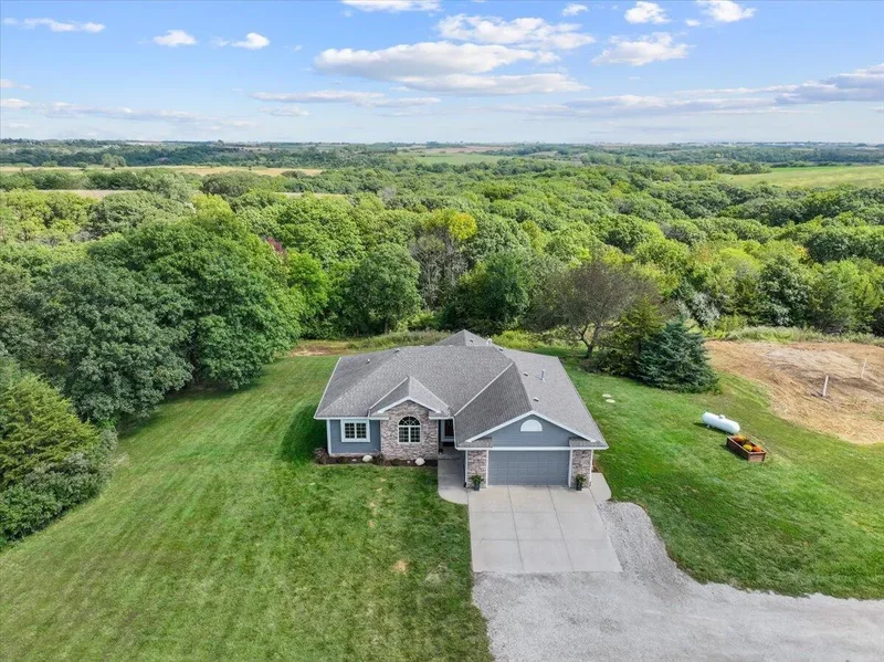 65649 Pease Road, GLENWOOD, IA 51534, Glenwood, Iowa, United States. - Photo 19
