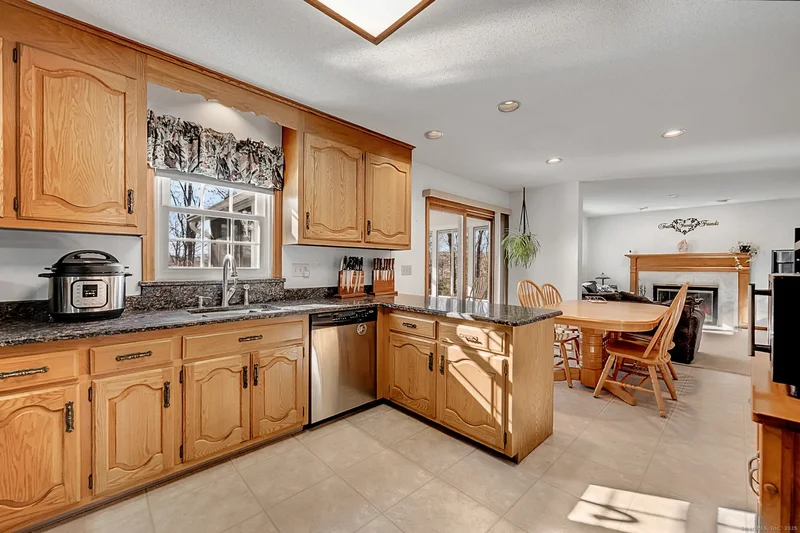 49 Siegas Road, Burlington, Connecticut, United States. - Photo 14