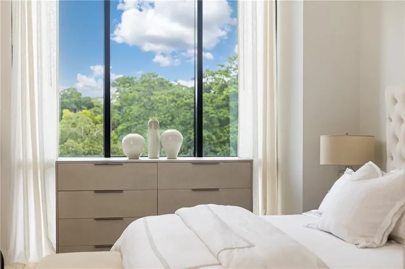 2425 Peachtree Road NE 404, Atlanta, Georgia, United States. - Photo 18