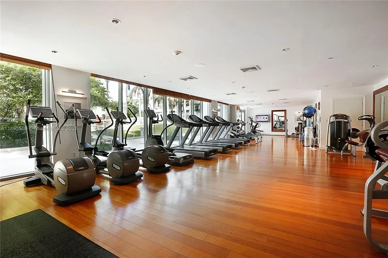 2627 S Bayshore Dr 504, Miami, Florida, United States. - Photo 32