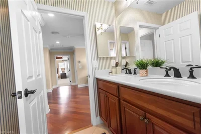 Thumbnail 30