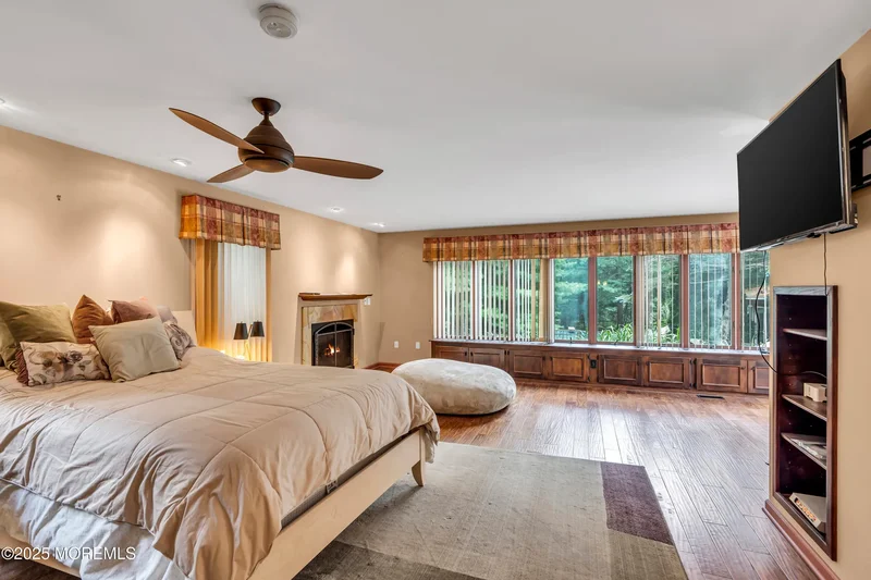 14 Copperfield Court, Eatontown, NJ 07724, Tinton Falls, New Jersey, United States. - Photo 18