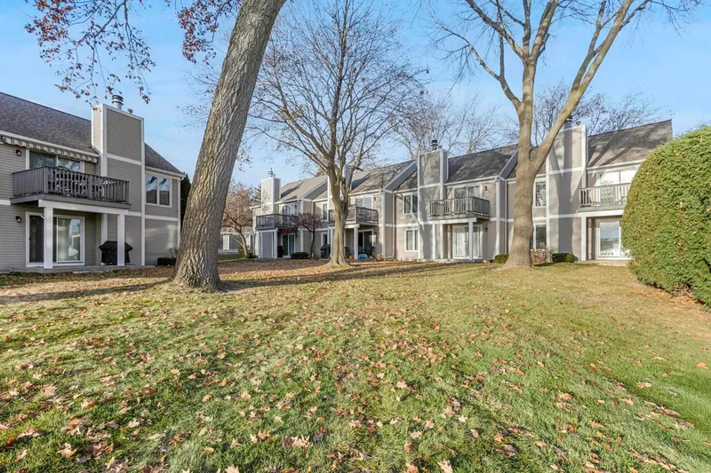 490 S Lawson , C1 S6 S1, Green Lake, WI 54941, Green Lake, Wisconsin, United States. - Photo 47